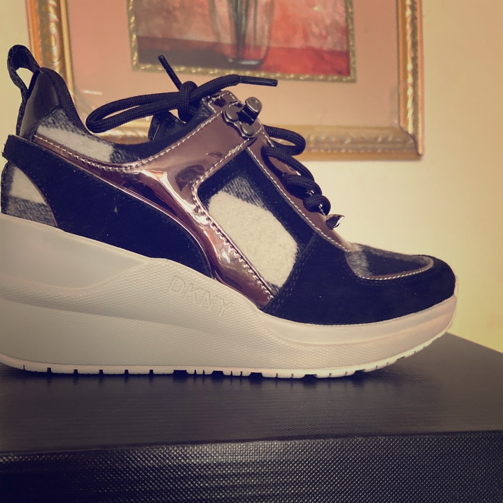 Platform sneaker